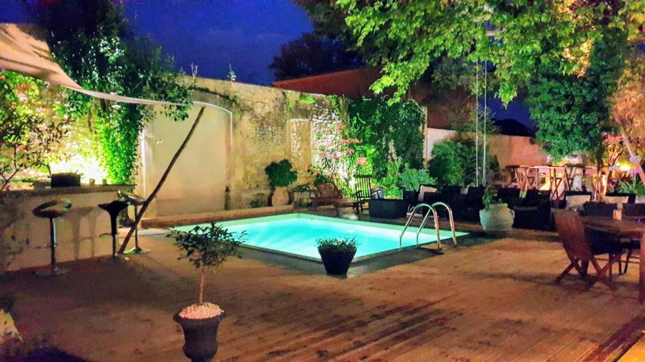 Le 4 Feuilles En.Camargue Hotel Bernis Exterior foto